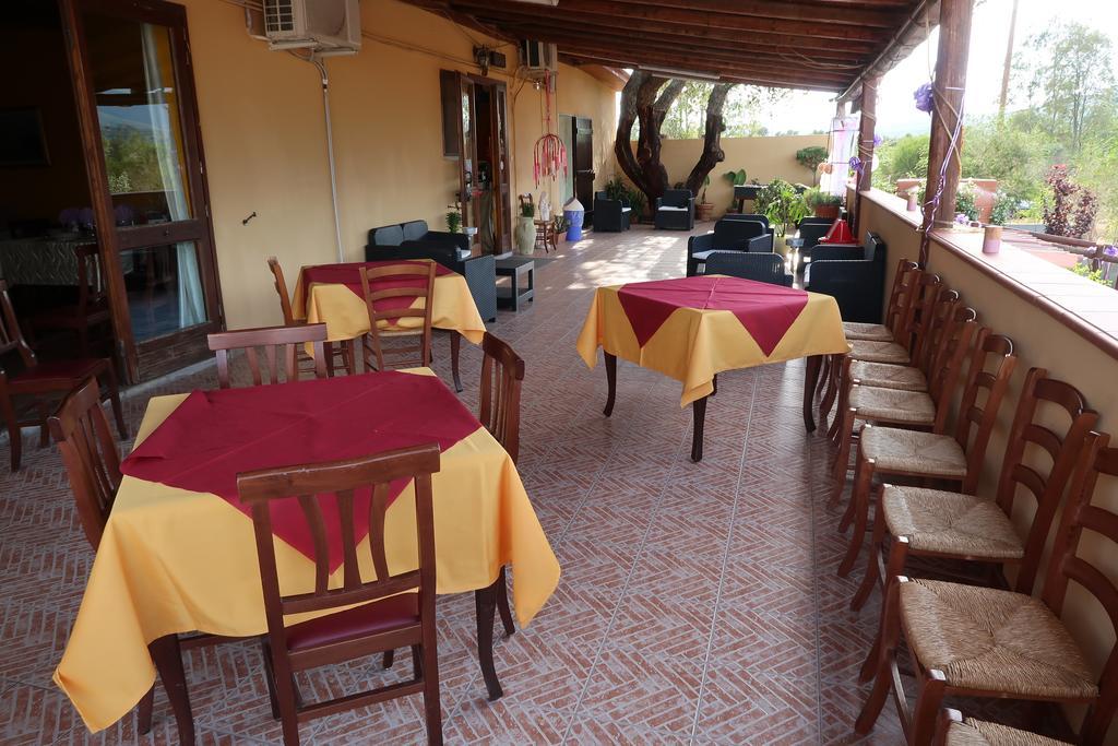 S'Arriali Ranch Guest House Iglesias Exterior photo